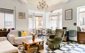 Vintage Flat Malaga